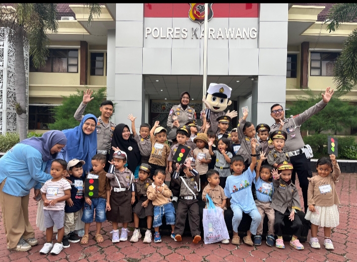 Polisi Sahabat Anak, Satlantas Polres Karawang Hadirkan Keseruan untuk Anak Usia Dini