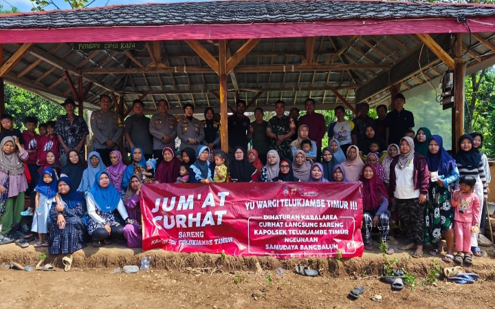 Kapolsek Telukjambe Timur dan Jajaran Gelar Jumat Curhat Bersama Masyarakat