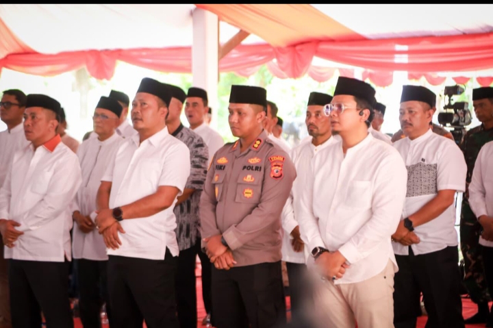 HUT Karawang ke-392, Pemerintah dan Polres Karawang Hadiri Maulid Nabi di Makam Syekh Quro & Manggung Jaya