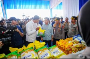 Polri Gelar Gerakan Pangan Murah saat Tanam Serentak Kuartal IV Oplus_16908288