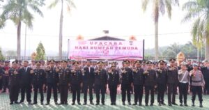 Polres Siak Gelar Upacara Hari Sumpah Pemuda ke-97, Kobarkan Semangat Persatuan dan Nasionalisme Generasi Muda Oplus_16908288