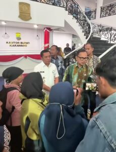 Wamen Bima Arya Apresiasi Langkah Pemkab Karawang Dalam Mendukung Program Pemerintah Pusat Oplus_16908288