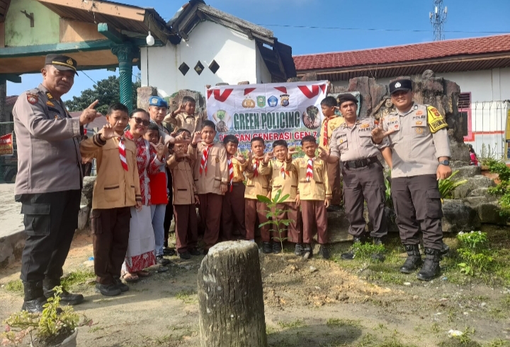 Polsek Kandis Laksanakan Green Policing di SDN 001 Kandis untuk Edukasi Siswa Soal Lingkungan