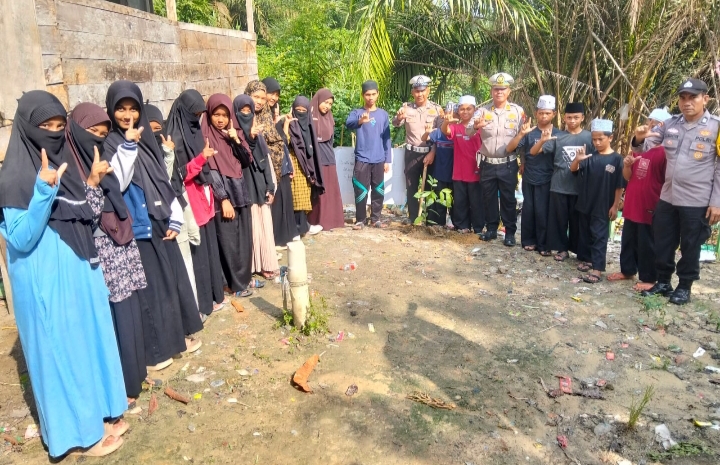 Polsek Kandis Gaungkan Edukasi Green Policing di Pesantren Zain Nurrullah
