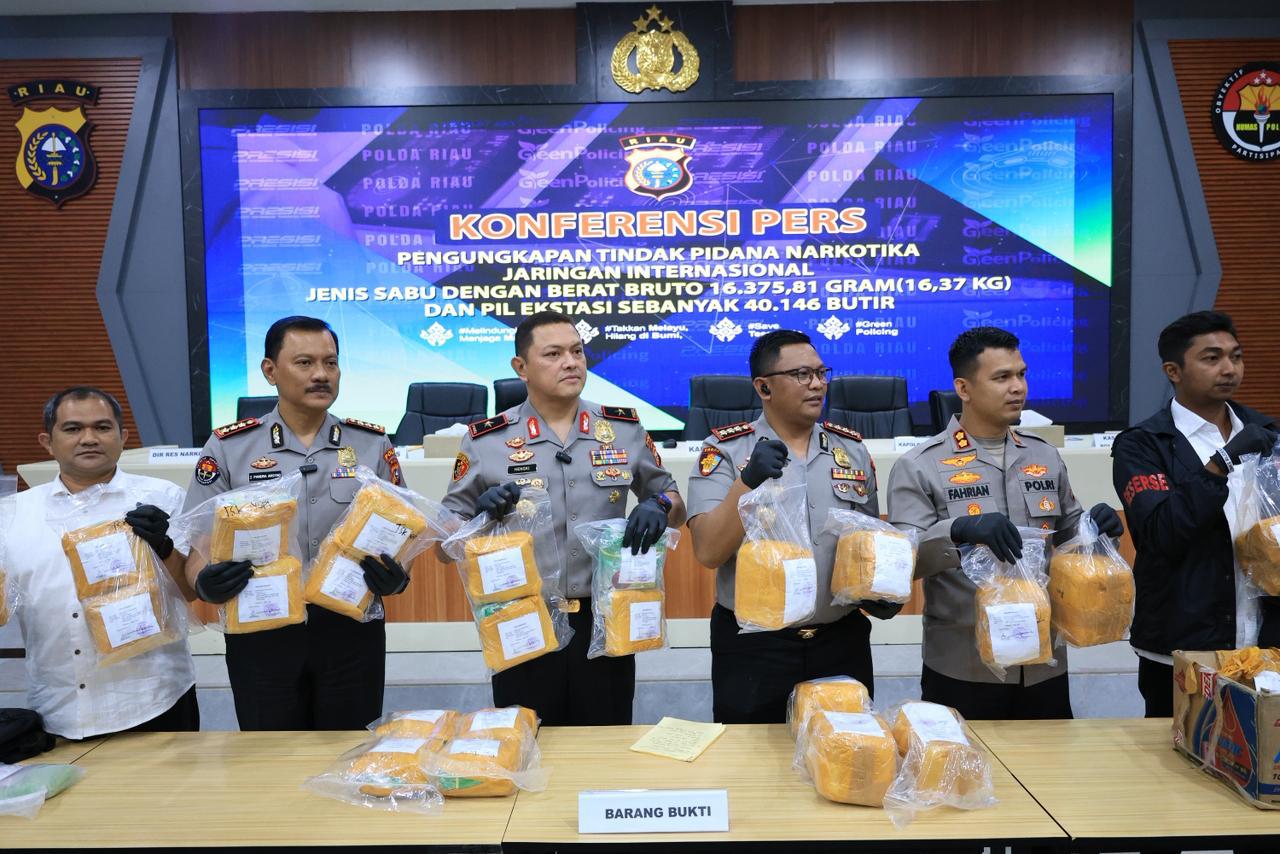 Polda Riau Tangkap Kurir Jaringan Internasional, Narkoba Rp 31 M Disita
