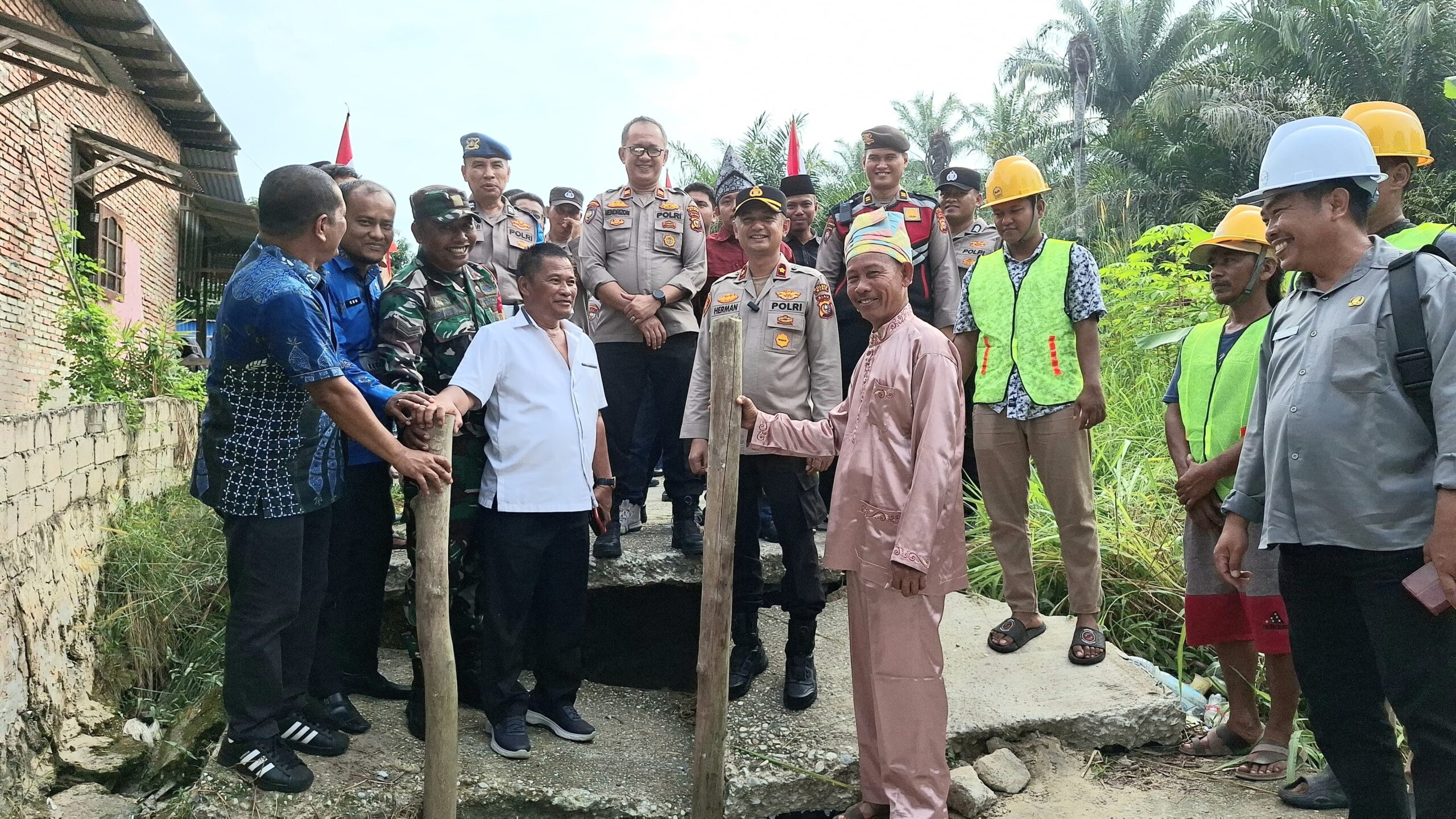 Polda Riau Hadir Menjembatani Harapan Masyarakat Kandis