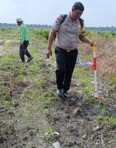 Tanaman Jagung Memasuki Fase Pemupukan, Polsek Kandis Pastikan Program Ketahanan Pangan Berjalan Optimal IMG-20260714-WA0012