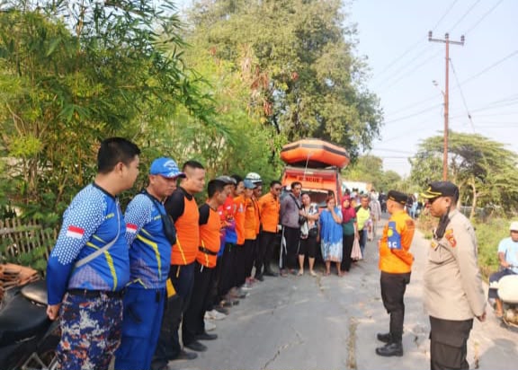 Hari Pertama Pencarian Korban Diduga Tenggelam di Cilamaya Wetan, Tim SAR Gabungan Sisir Aliran Irigasi