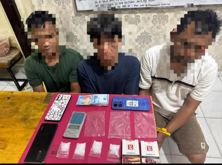 Polres Siak Ungkap Jaringan Narkotika Lintas Kabupaten, Bandar dan Dua Rekannya Dibekuk di Pekanbaru