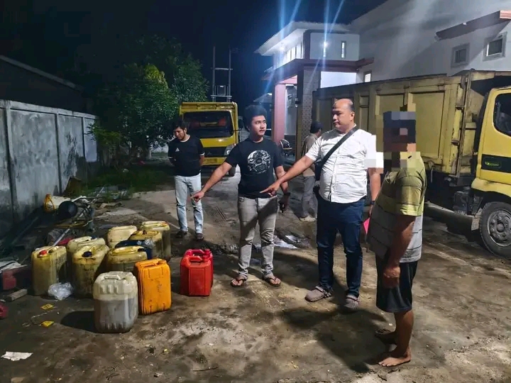 Berkat Informasi Masyarakat, Sat Reskrim Polres Kampar Ungkap Penyimpanan Ilegal Solar Subsidi di Tapung